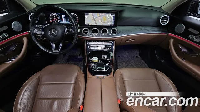 Mercedes-Benz E-Class 2018 — фото 9