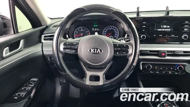 Kia K5 2021 — фото 19