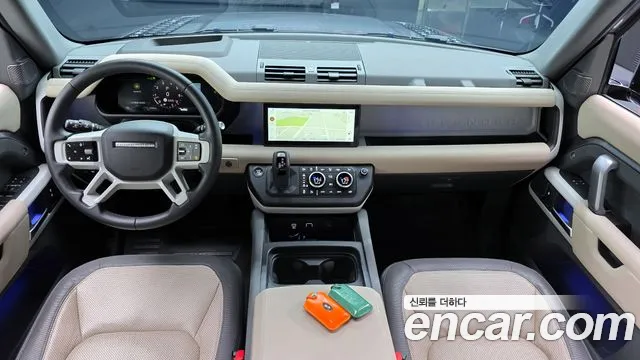 Land Rover Defender 2023 — фото 10
