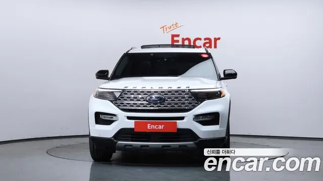 Ford Explorer 2022 — фото 3