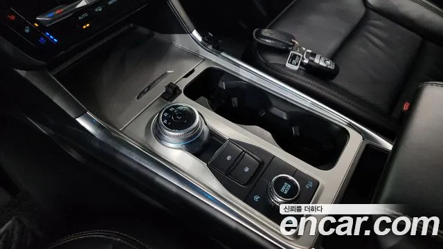 Ford Explorer 2022 — фото 12