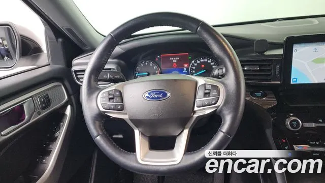 Ford Explorer 2022 — фото 18