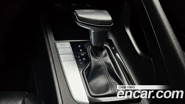 Hyundai AVANTE 2021 — фото 12
