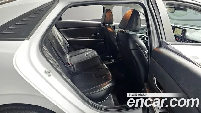 Hyundai AVANTE 2021 — фото 18