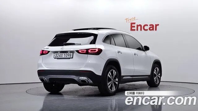 Mercedes-Benz GLA-Class 2021 — фото 2