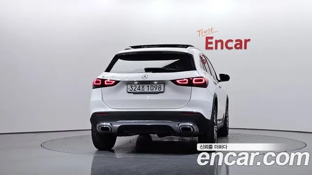 Mercedes-Benz GLA-Class 2021 — фото 4