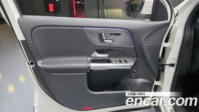 Mercedes-Benz GLA-Class 2021 — фото 14