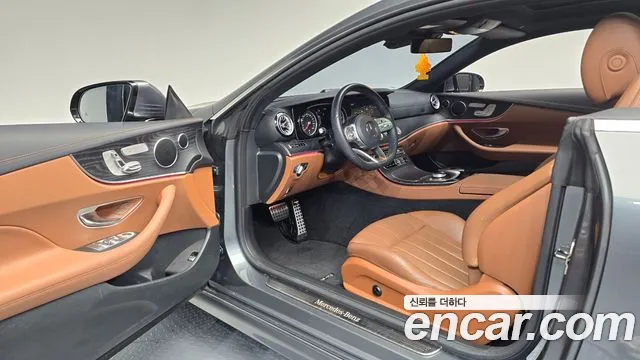 Mercedes-Benz E-Class 2019 — фото 10