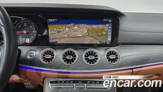 Mercedes-Benz E-Class 2019 — фото 13