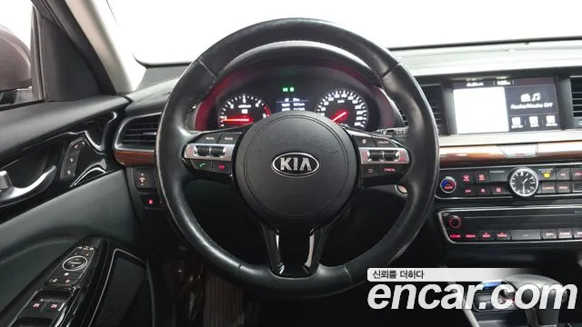 Kia K7 2017 — фото 13