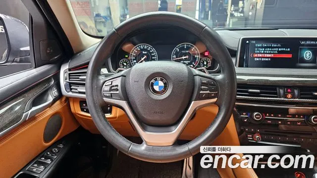 BMW X6 2018 — фото 18