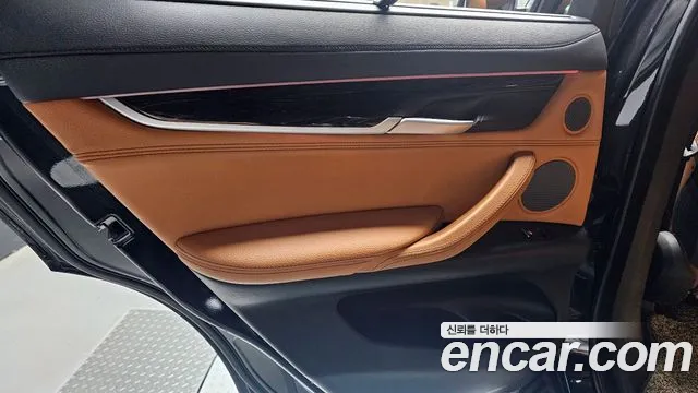 BMW X6 2018 — фото 14