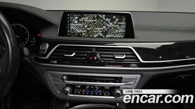 BMW 7-Series 2018 — фото 14
