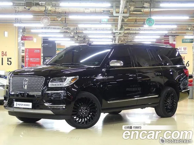 Lincoln Navigator