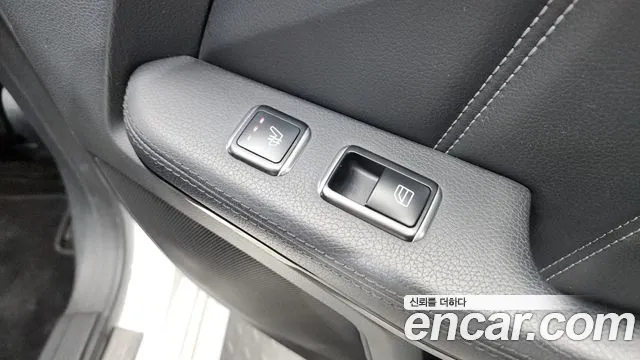 Mercedes-Benz E-Class 2015 — фото 16