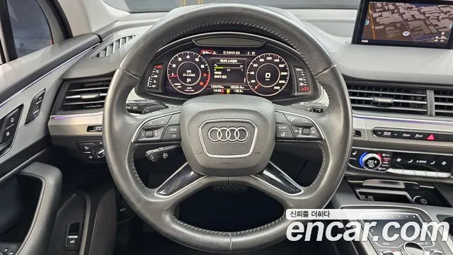 Audi Q7 2019 — фото 13