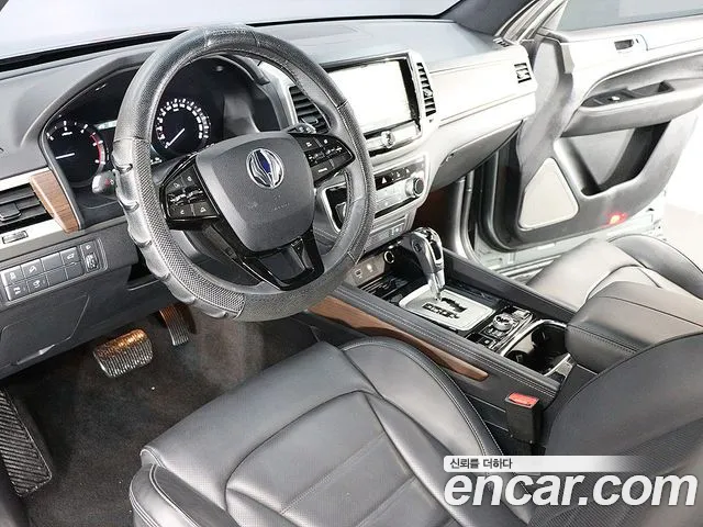KG_Mobility_Ssangyong Rexton 2018 — фото 17