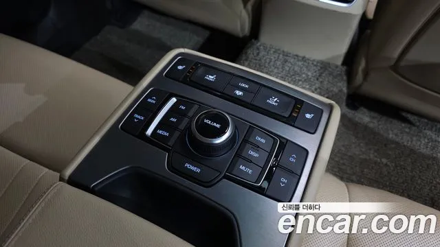 Hyundai Genesis 2016 — фото 16