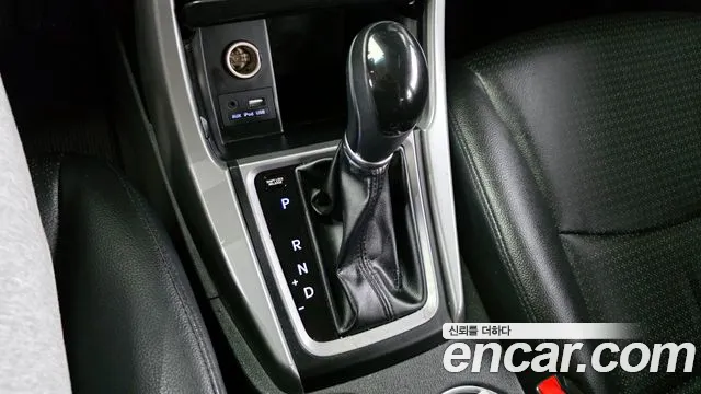 Hyundai AVANTE 2015 — фото 12