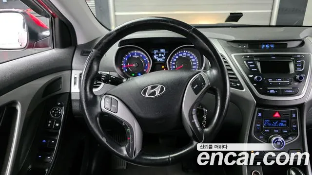 Hyundai AVANTE 2015 — фото 18