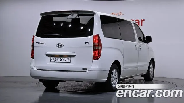 Hyundai Starex 2011 — фото 2