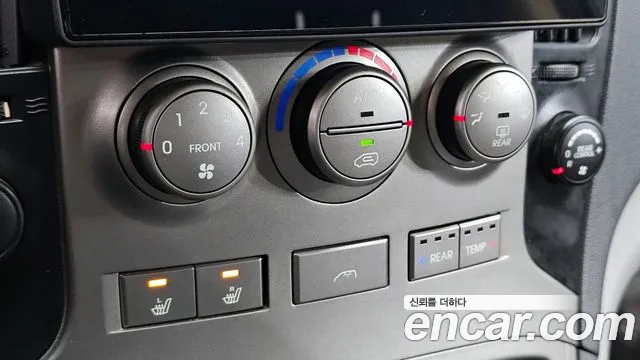 Hyundai Starex 2011 — фото 12