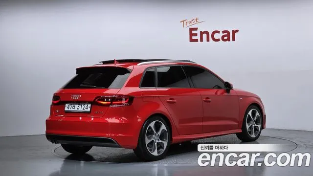 Audi A3 2015 — фото 2