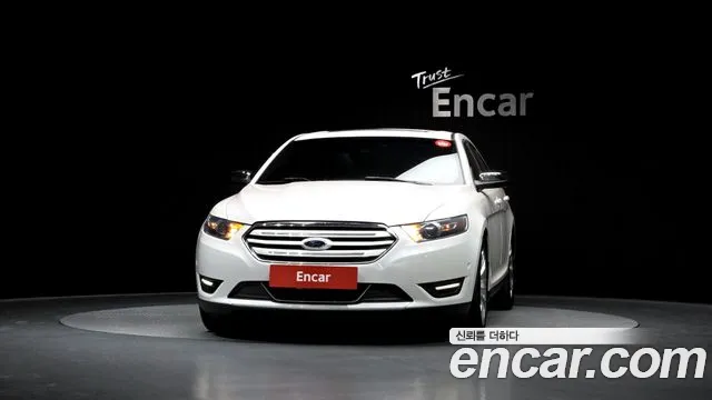 Ford Taurus 2015 — фото 3