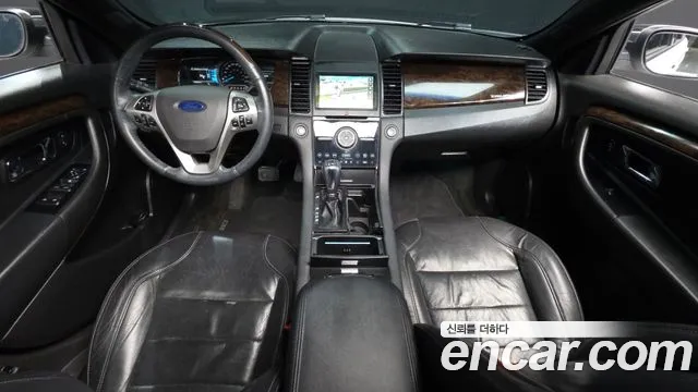 Ford Taurus 2015 — фото 10