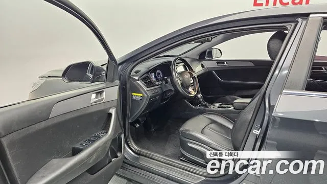 Hyundai Sonata 2019 — фото 10