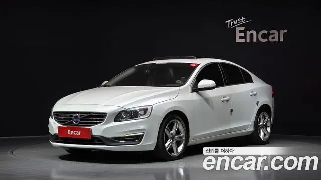 Volvo S60 2016 — фото 1