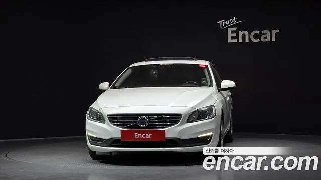 Volvo S60 2016 — фото 3