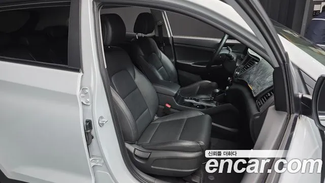 Hyundai Tucson 2017 — фото 18