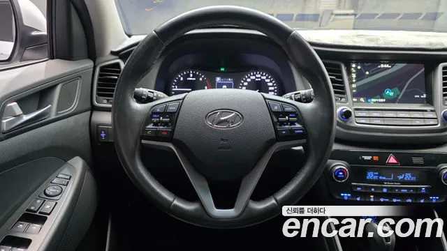 Hyundai Tucson 2017 — фото 19