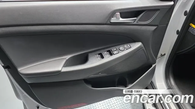 Hyundai Tucson 2017 — фото 14