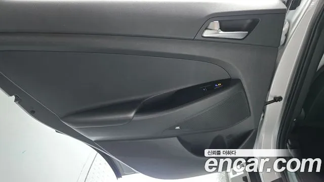 Hyundai Tucson 2017 — фото 15