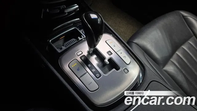 Hyundai Genesis 2012 — фото 12
