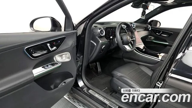 Mercedes-Benz GLC-Class 2023 — фото 13
