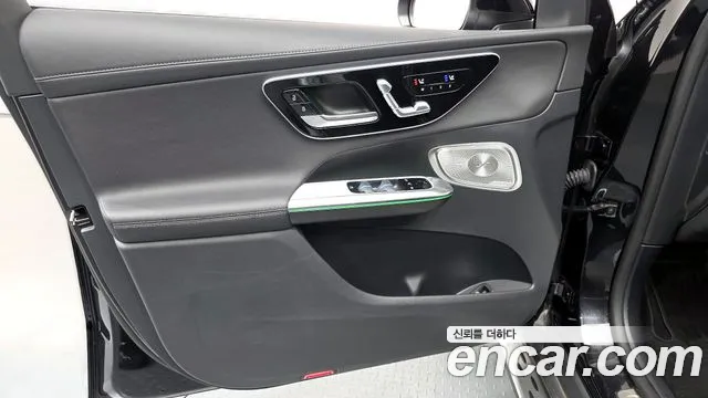 Mercedes-Benz GLC-Class 2023 — фото 14