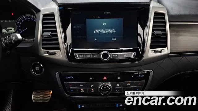 KG_Mobility_Ssangyong Rexton 2018 — фото 14