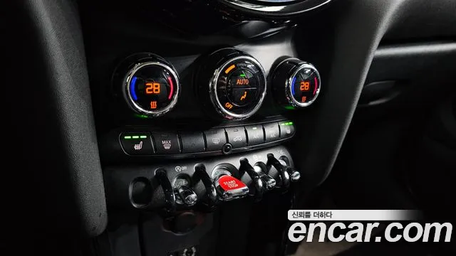 Mini Cooper 2017 — фото 19