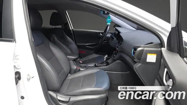 Hyundai Ioniq 2018 — фото 17