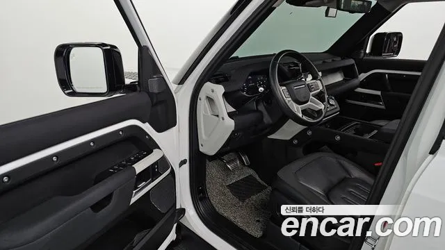 Land Rover Defender 2020 — фото 10