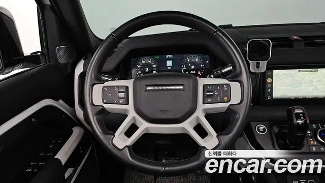 Land Rover Defender 2020 — фото 13