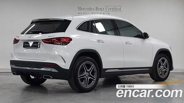Mercedes-Benz GLA-Class 2023 — фото 2