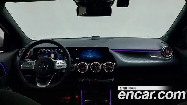Mercedes-Benz GLA-Class 2023 — фото 7