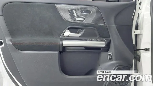 Mercedes-Benz GLA-Class 2023 — фото 15