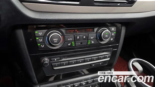 BMW X1 2013 — фото 15