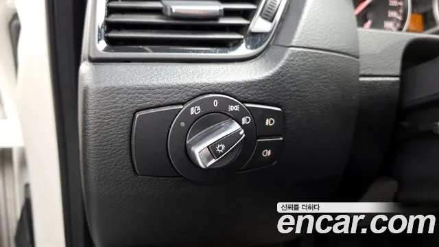 BMW X1 2013 — фото 17