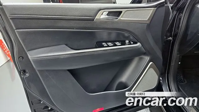 KG_Mobility_Ssangyong Rexton 2019 — фото 14